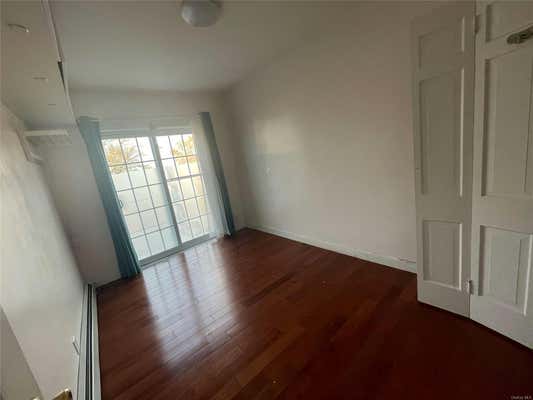 3 beds, 1 bath, 1,000 sqft, $2,800