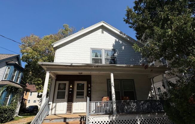 (597) - 215-217 N. Blair Street