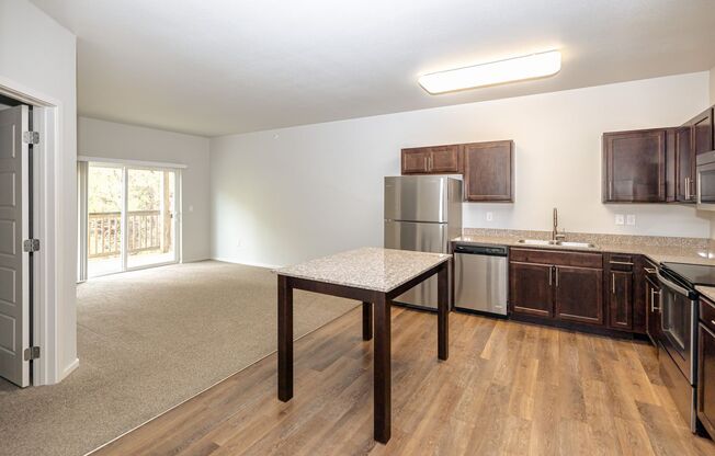 2 beds, 2 baths, 1,008 sqft, $1,770, Unit 315