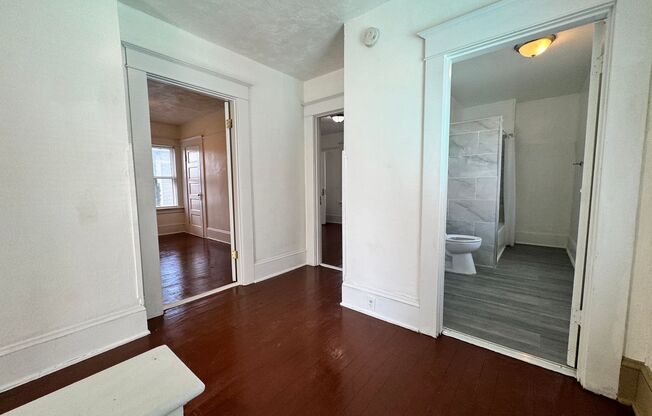 3 beds, 1 bath, $2,722