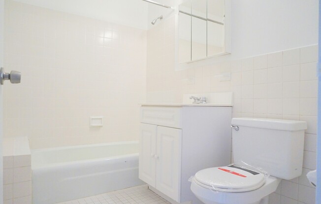 1 bed, 1 bath, $5,000, Unit 7C