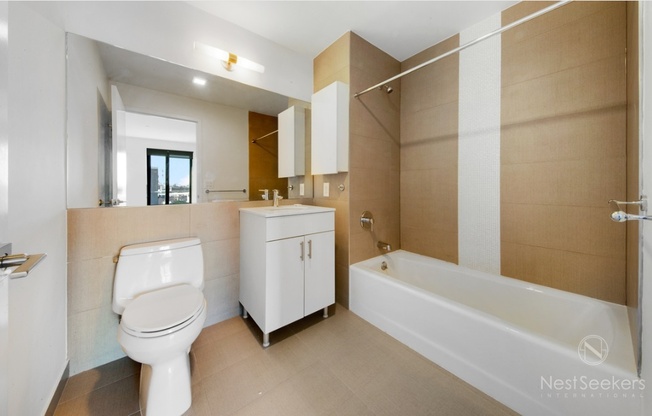 Studio, 1 bath, $3,600, Unit 1105