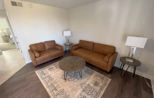 2 beds, 2 baths, 900 sqft, $1,495