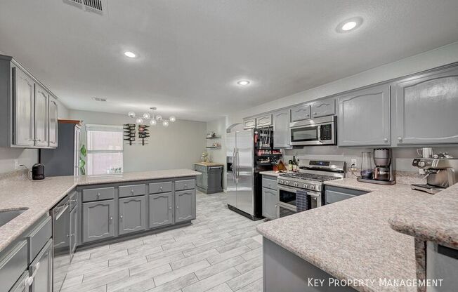 3941 EQUINOX CT
