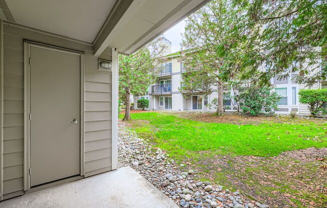 2 beds, 2 baths, 1,000 sqft, $2,595, Unit Unit C105