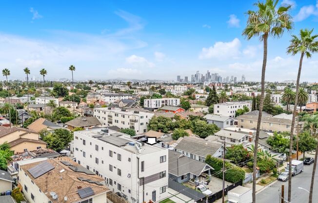 1543 W. 37th Pl Los Angeles, CA 90018