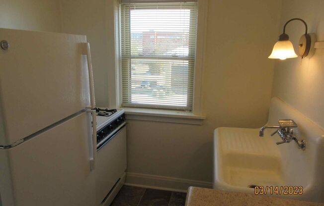 1 bed, 1 bath, 800 sqft, $950