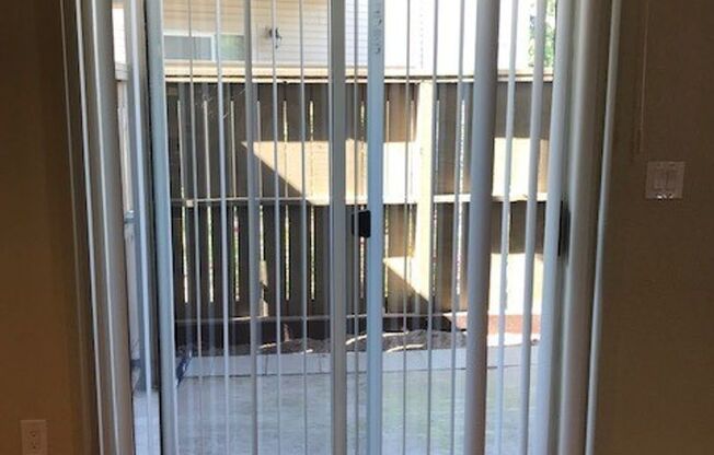 1 bed, 1 bath, 700 sqft, $1,730, Unit 140