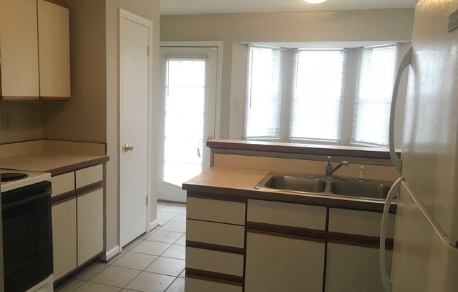 2 beds, 2 baths, $1,350