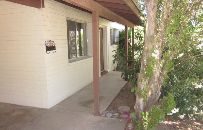 3 beds, 2 baths, $2,195