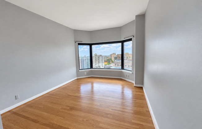 2 beds, 2 baths, $3,395, Unit # 1703