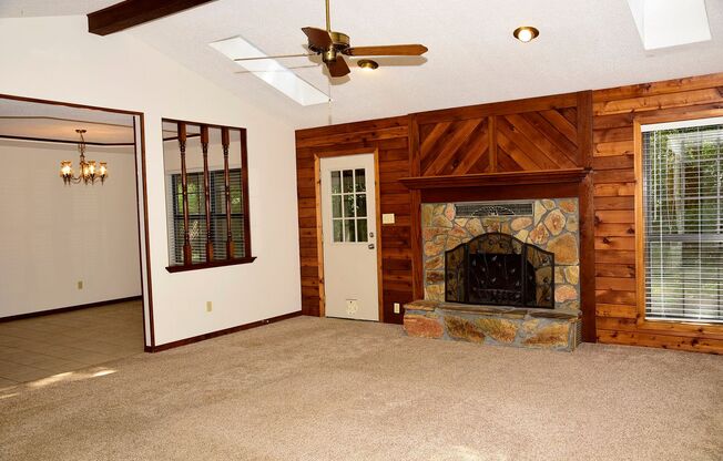 3 bedroom in Bluewater Bay!