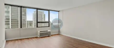 1210 S MICHIGAN AVE