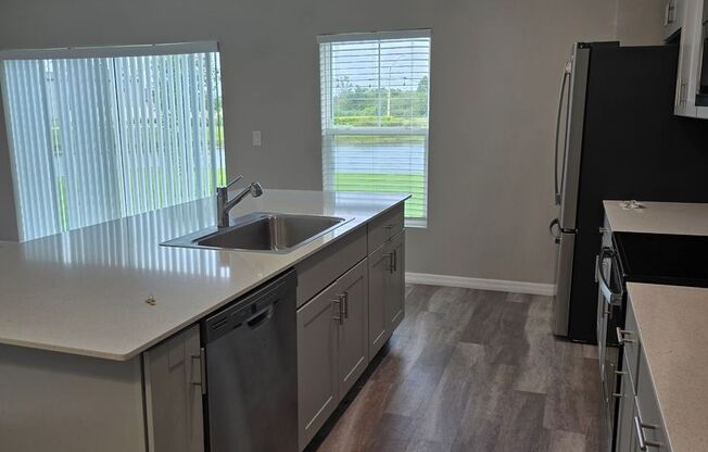 Lakeland 5 Bedroom 3 Bath