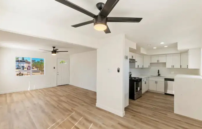 Stylish & Spacious: Newly Renovated 3 Bedroom Home with Large Backyard and Modern Amenities.