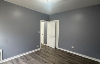 7601 S Kingston