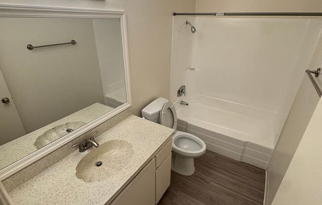 1 bed, 1 bath, 700 sqft, $2,010, Unit 436