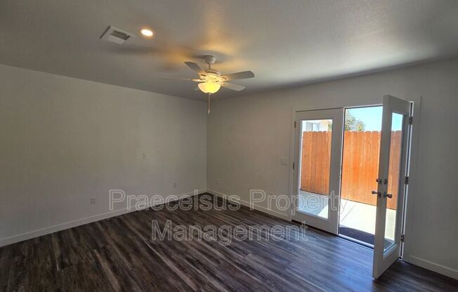 1078 FUCHSIA LN
