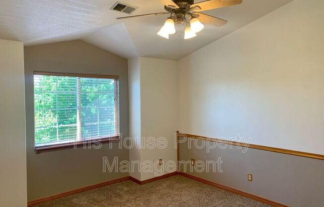 2 beds, 2 baths, 1,356 sqft, $1,650