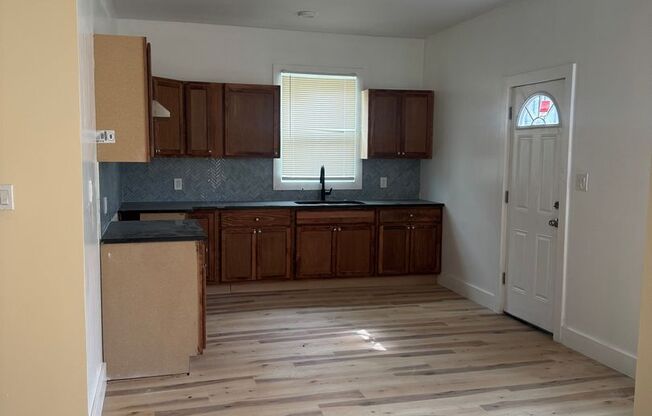 4 Bedroom 1.5 home near downtown Detroit