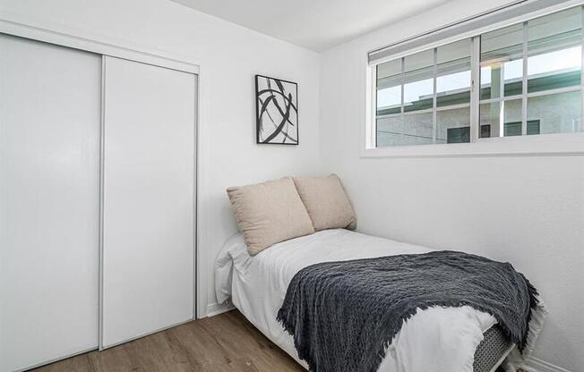 4261 33 ST