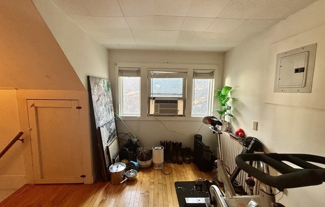 21 GLENELLEN RD