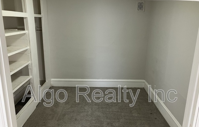 4129 N COLFAX AVE