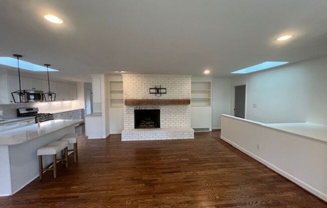 Beautiful remodeled Home near Crabtree