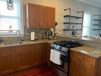 10 BEACON ST