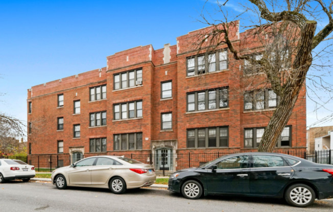 704 10 E 80 ST