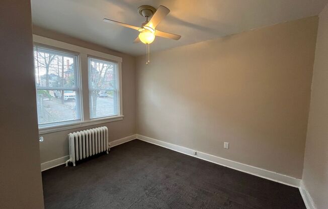 2 beds, 1 bath, $1,350, Unit 600 2nd Floor