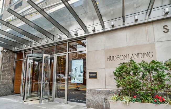 1 bed, 1 bath, 516 sqft, $4,000, Unit 17B