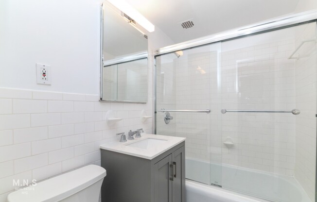 3 beds, 2 baths, $7,175, Unit 8-RK
