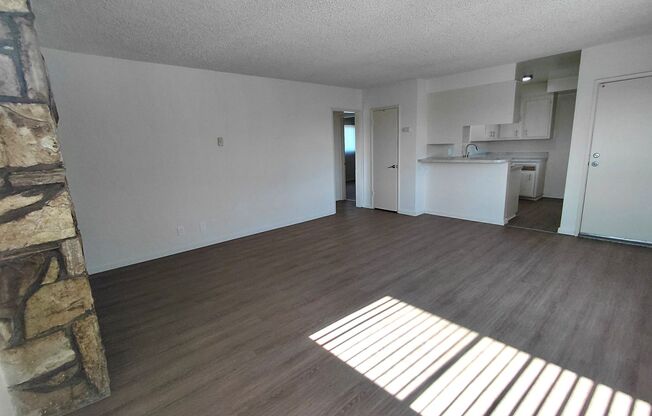 Memorial Apartments- Super Clean 2 Bedroom 1 Bath Apartment in Memorial Heights