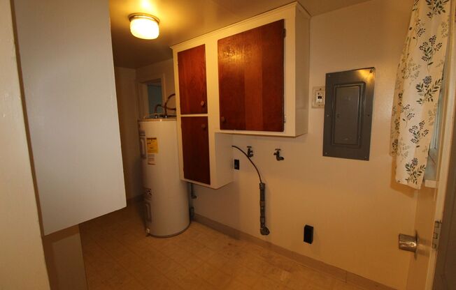 2 beds, 1 bath, $1,495