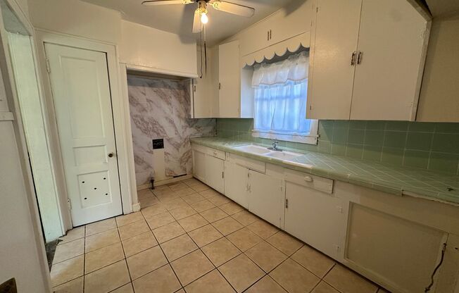 Cute 2 bedroom home!