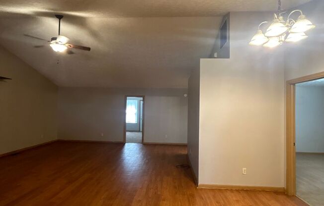 4 beds, 2 baths, $1,300, Unit 2204 SR 26 W-Unit 2