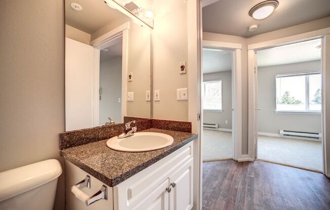 2 beds, 2 baths, 870 sqft, $1,865, Unit 404