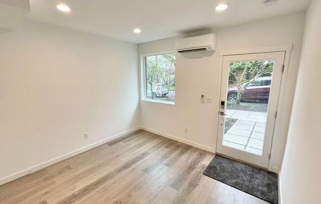 Elegant Wallingford Townhome