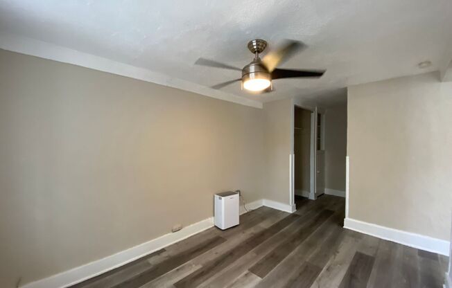 1 bed, 1 bath, $1,050, Unit Bottom - Right