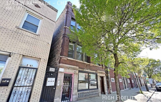 3743 W ARMITAGE CHEMIN