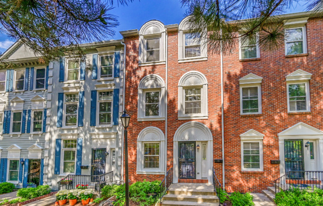 487 JOSEPHINE ST