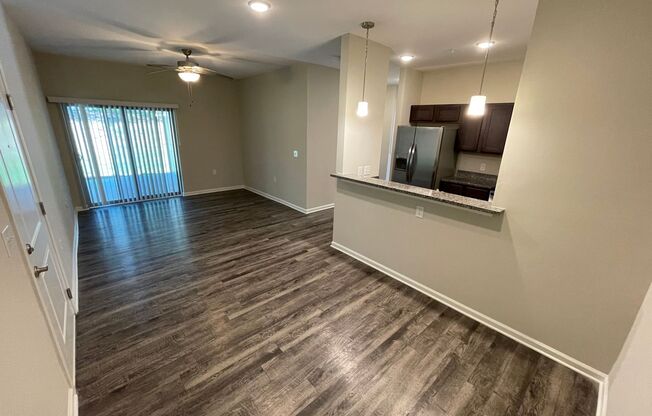 2 beds, 2 baths, 1,080 sqft, $1,325