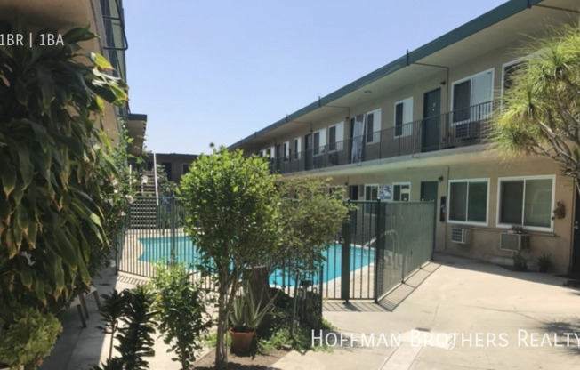 360 W CHEVY CHASE DR