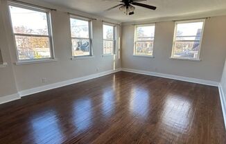 3 beds, 1 bath, $1,150, Unit 1