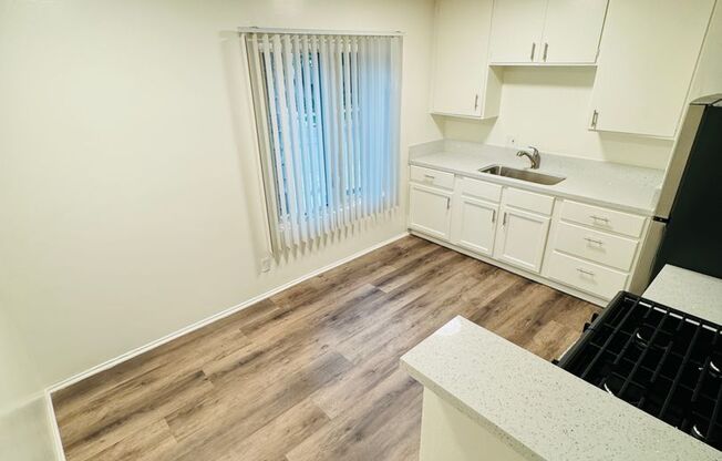 490-7548 LEXINGTON AVE., LLC