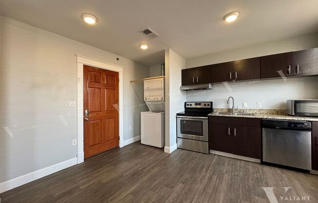 Studio, 1 bath, $850, Unit 201K