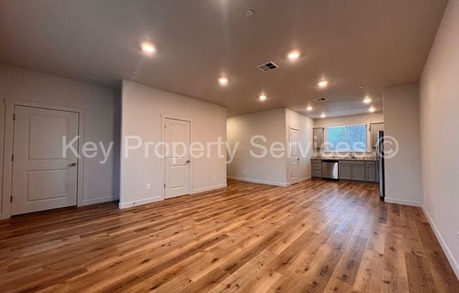 Woodland Townhome with Huge Tandem Garage