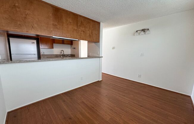 21st St 1144