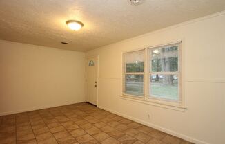 3 beds, 1 bath, $1,200